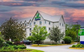 Holiday Inn Express & Suites - Lincoln East - White Mountains By Ihg